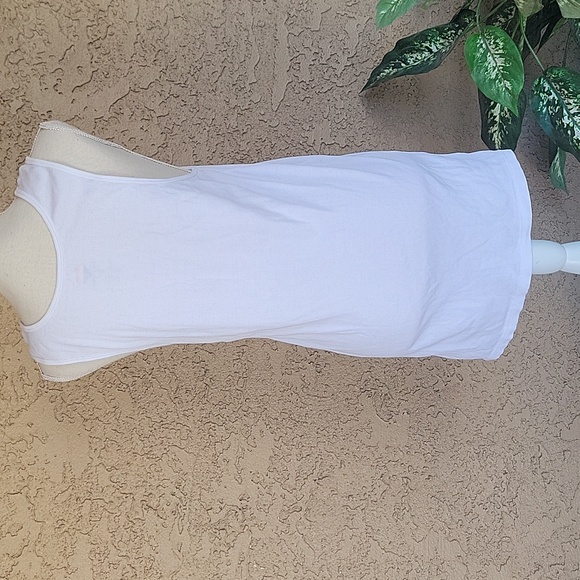 Old Navy Tank Top - Picture 3 of 6